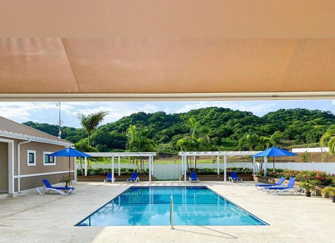 Natty'S Cozy Beach House In Hanover Jamaica 卢西 外观 照片